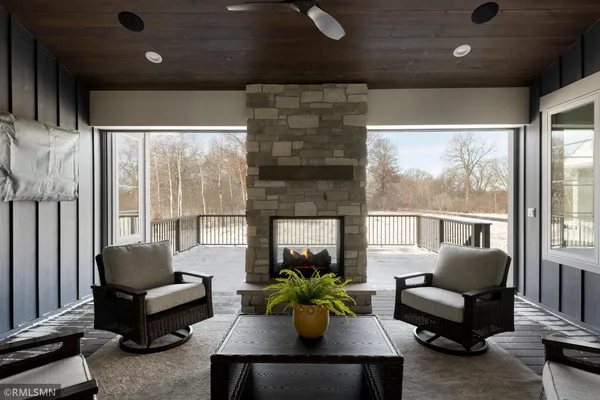 $2,159,000 | 5720 57th Street North, Lake Elmo, MN 55042
