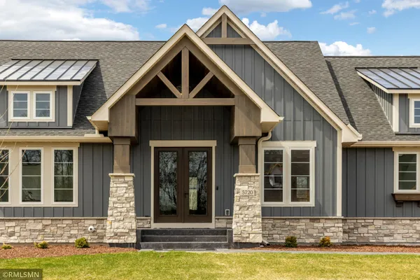 $2,159,000 | 5720 57th Street North, Lake Elmo, MN 55042
