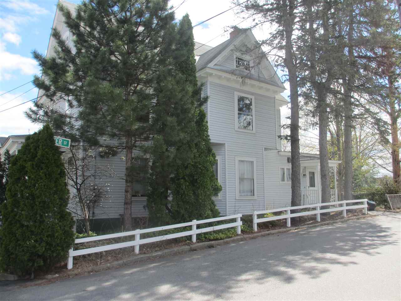 63 Centre Street Concord, NH 03301 - Photo 3 of 40 Gallery Image 3