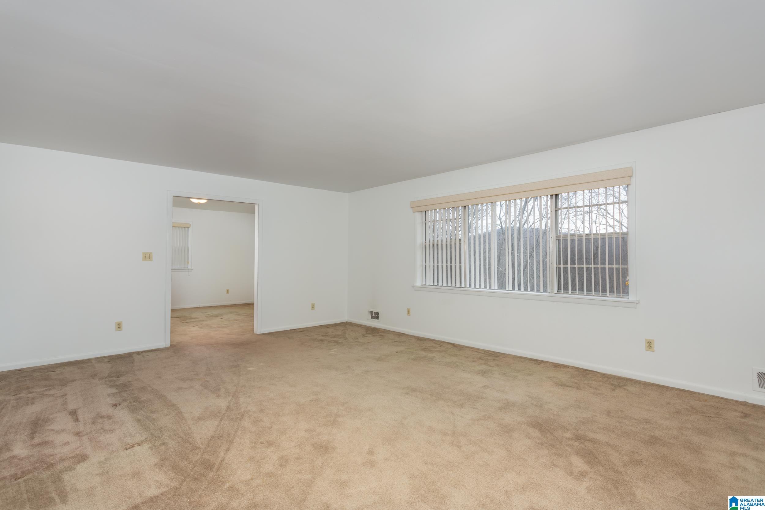 505 Crestview Road Anniston, AL 36207 - Photo 4 of 38