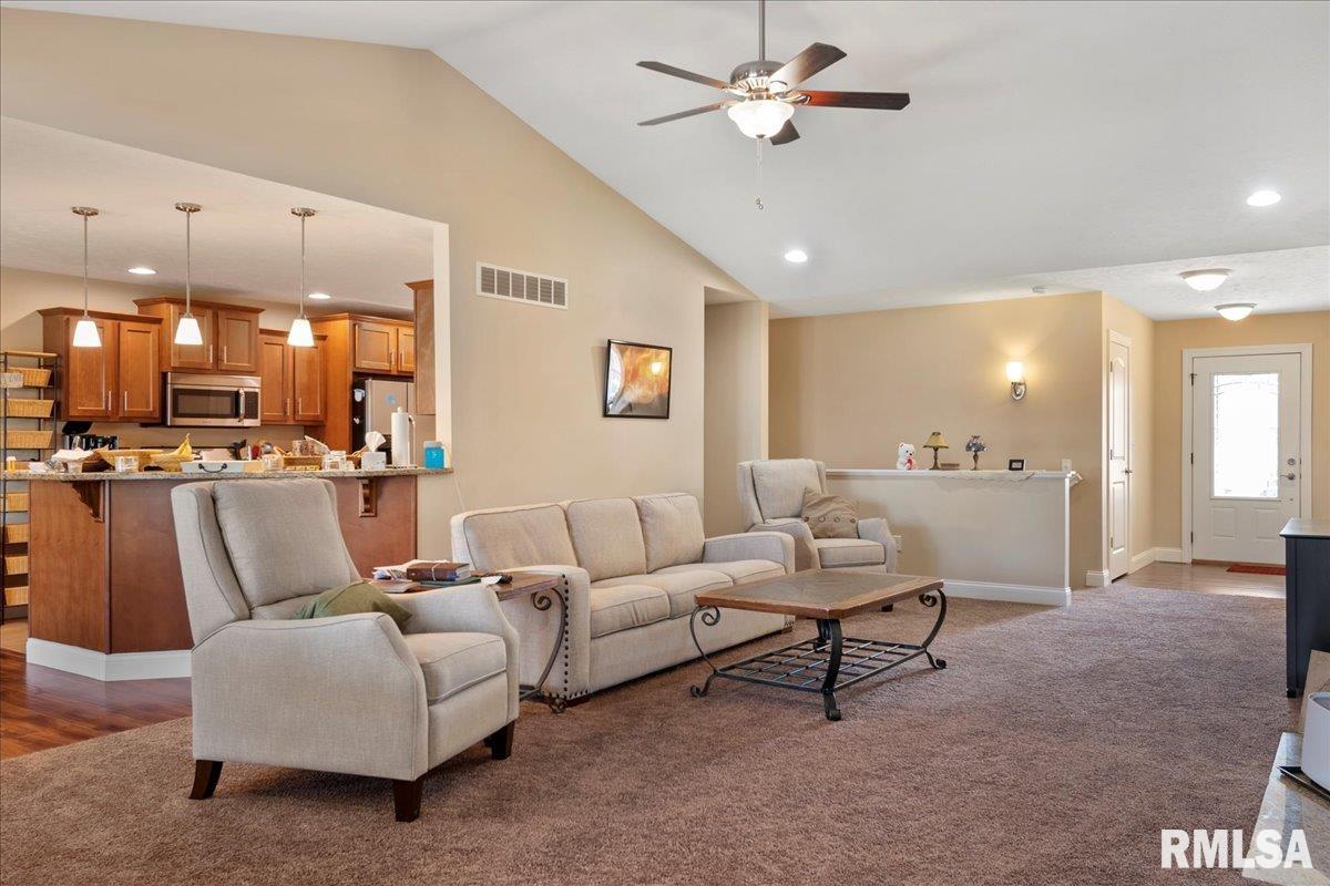2907 Sandy Lane Springfield, IL 62711 - Photo 7 of 26