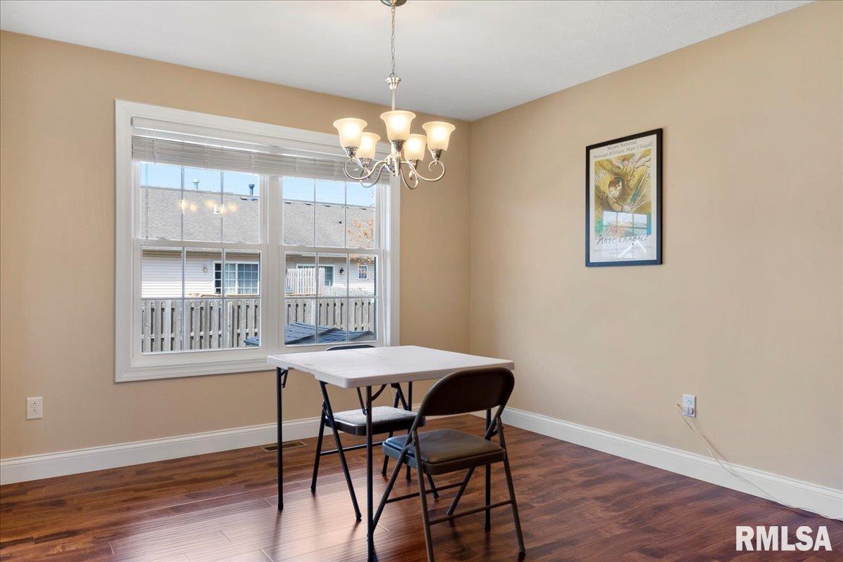 2907 Sandy Lane Springfield, IL 62711 - Photo 8 of 26