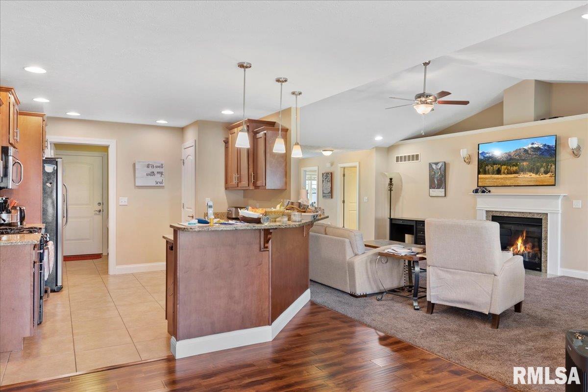 2907 Sandy Lane Springfield, IL 62711 - Photo 10 of 26