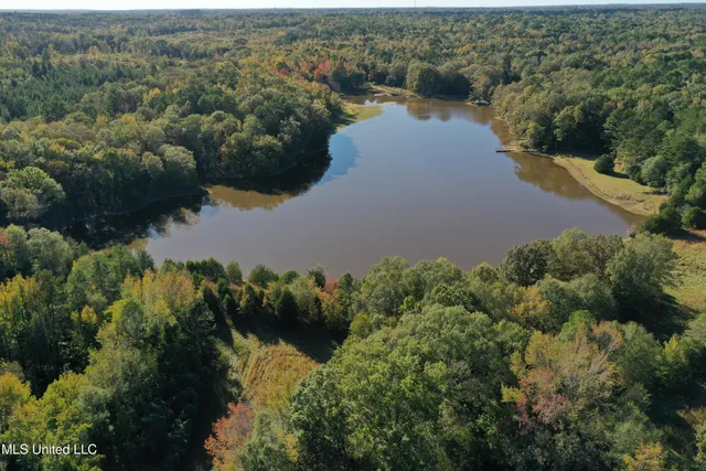 $280,000 | 143 County Road, Coila, MS 38923