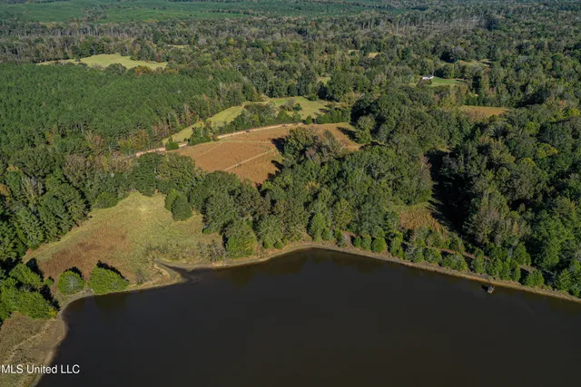 $280,000 | 143 County Road, Coila, MS 38923