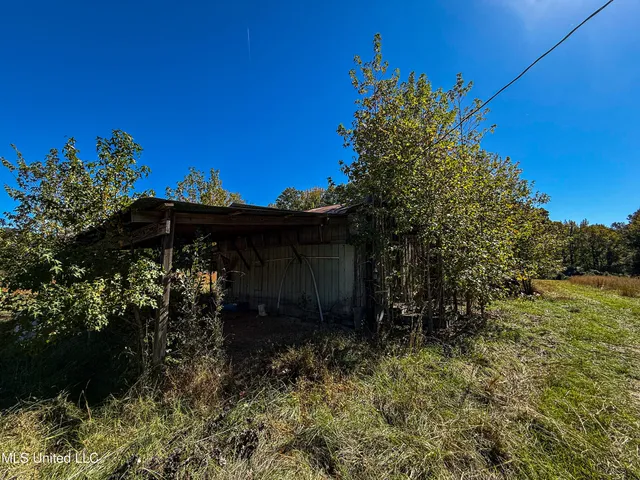 $280,000 | 143 County Road, Coila, MS 38923