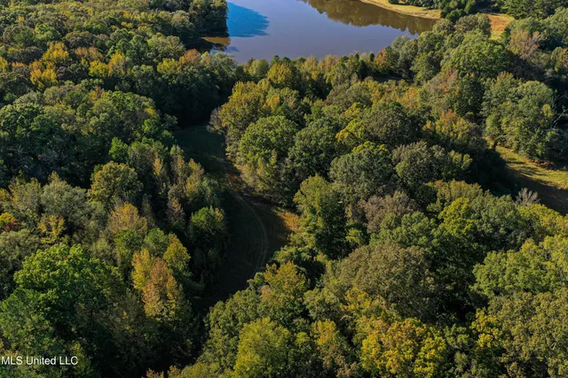 $280,000 | 143 County Road, Coila, MS 38923