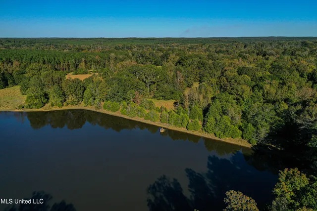 $280,000 | 143 County Road, Coila, MS 38923