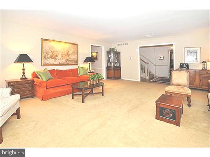 1927 Lambert Road Jenkintown, PA 19046 - Photo 5 of 22 Living Room