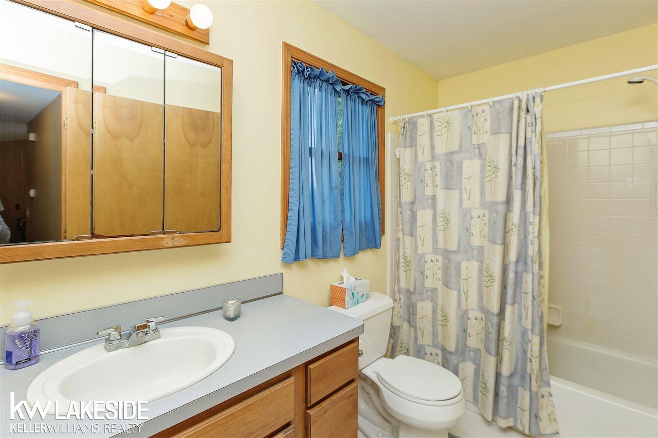 1390 Mackie Road Allenton, MI 48002 - Photo 17 of 30