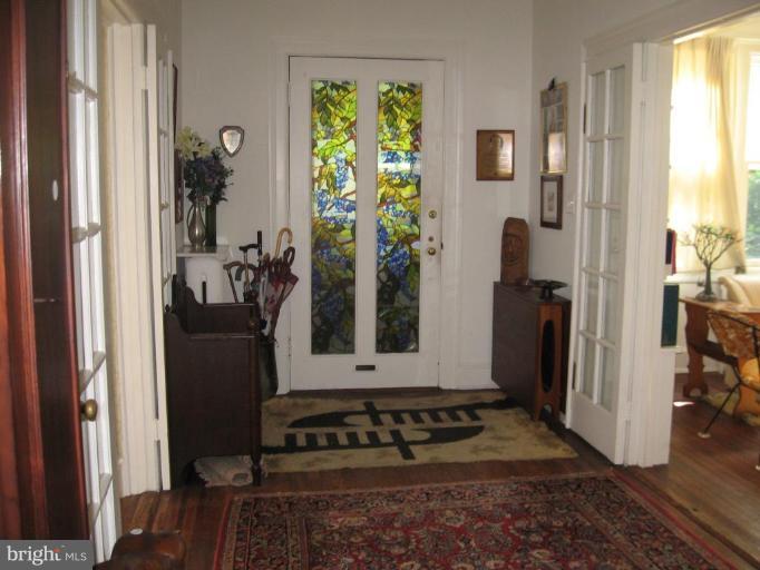 3946 Cloverhill Road Baltimore, MD 21218 - Photo 4 of 19