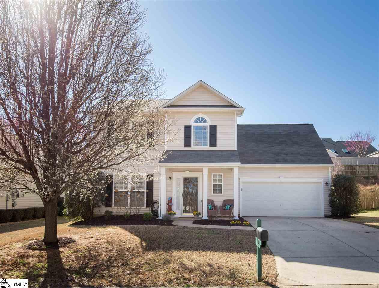 332 Highgate Circle Greer, SC 29650 - Photo 1 of 26 Gallery Image 1