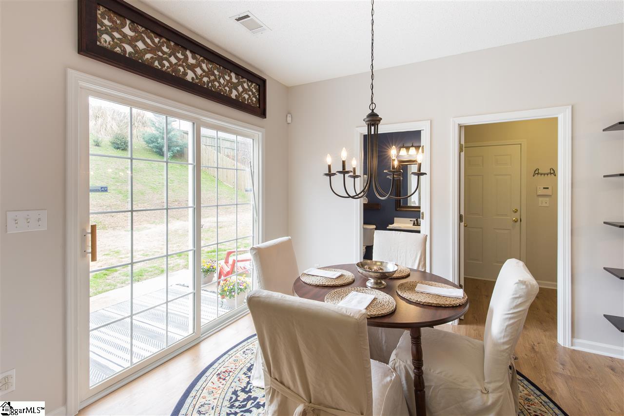 332 Highgate Circle Greer, SC 29650 - Photo 4 of 26 Gallery Image 4