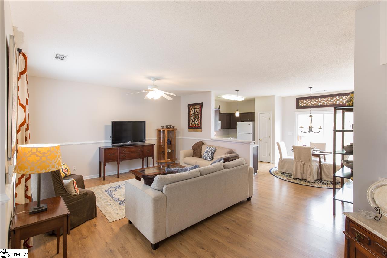 332 Highgate Circle Greer, SC 29650 - Photo 6 of 26 Gallery Image 6