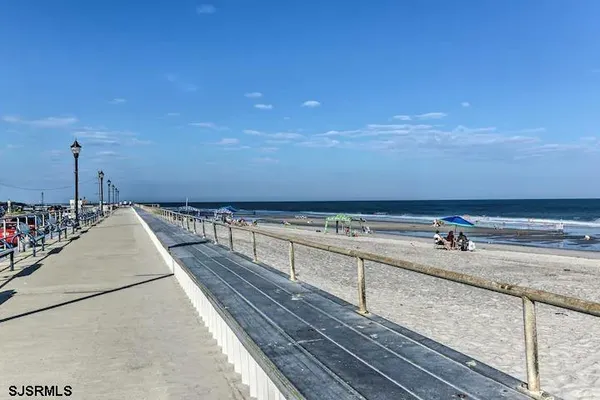 $1,500 | 1106 East Evans Boulevard, Unit 1, Brigantine, NJ 08203