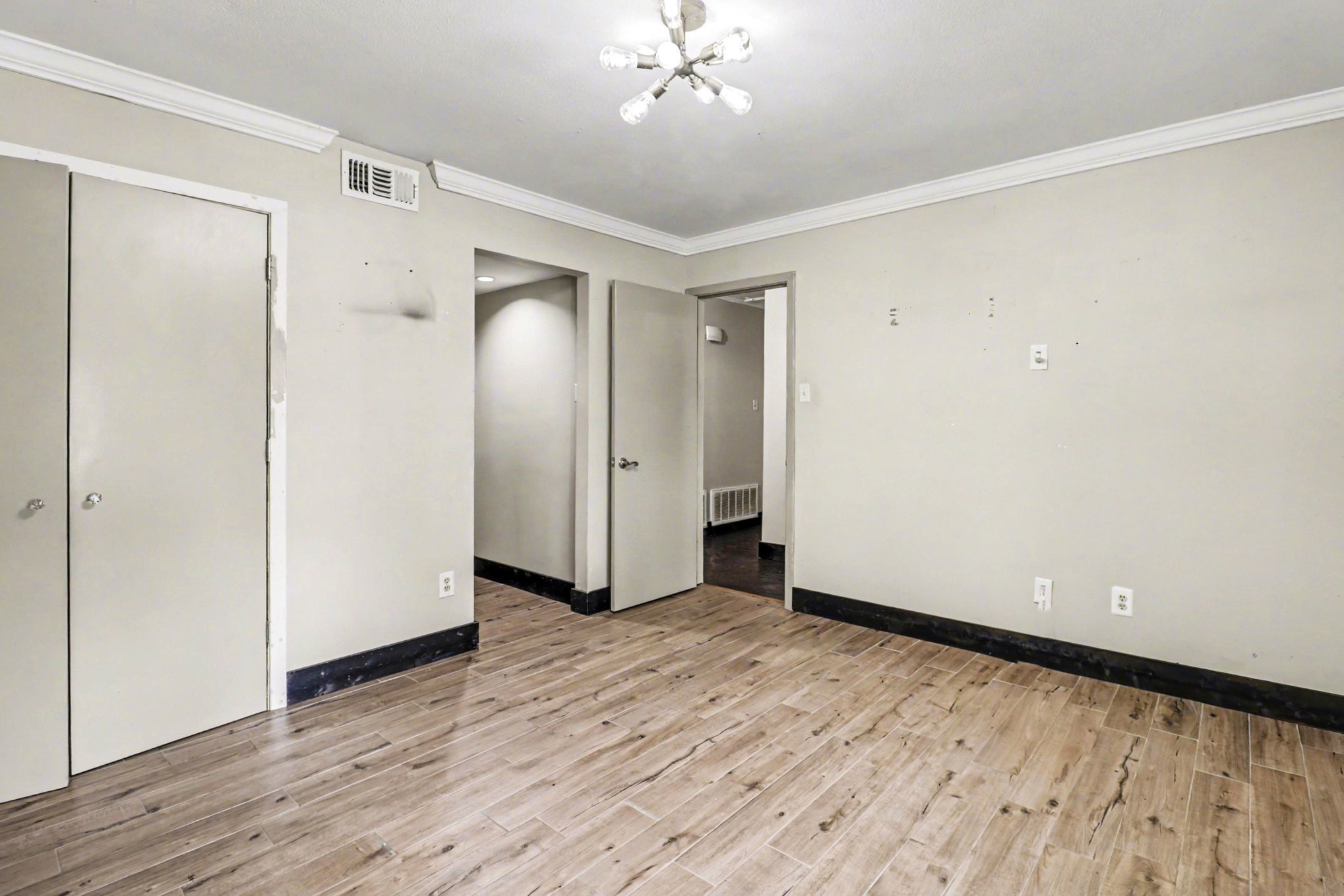 5251 Birdwood Road Houston, TX 77096 - Photo 26 of 35