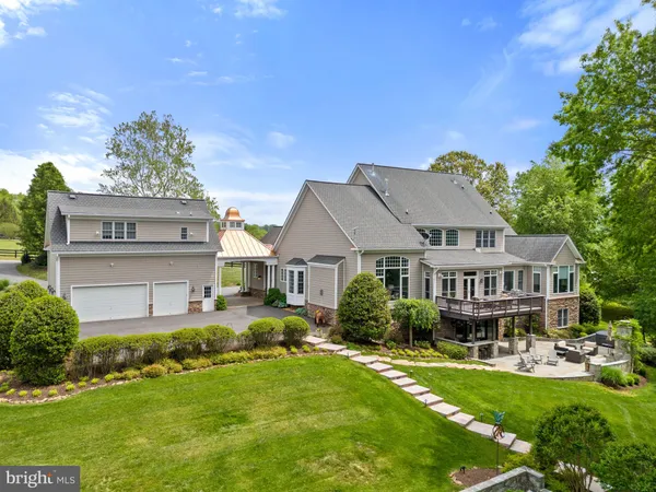 $1,950 | 23533 Light Horse Court, Unit T, Middleburg, VA 20117