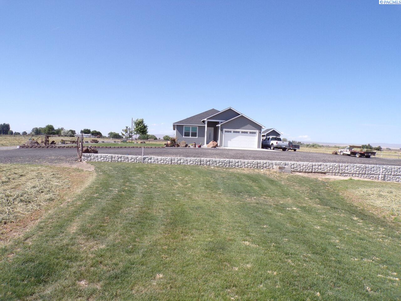 166214 West Johnson Road Prosser, WA 99350 - Photo 17 of 50 Gallery Image 17