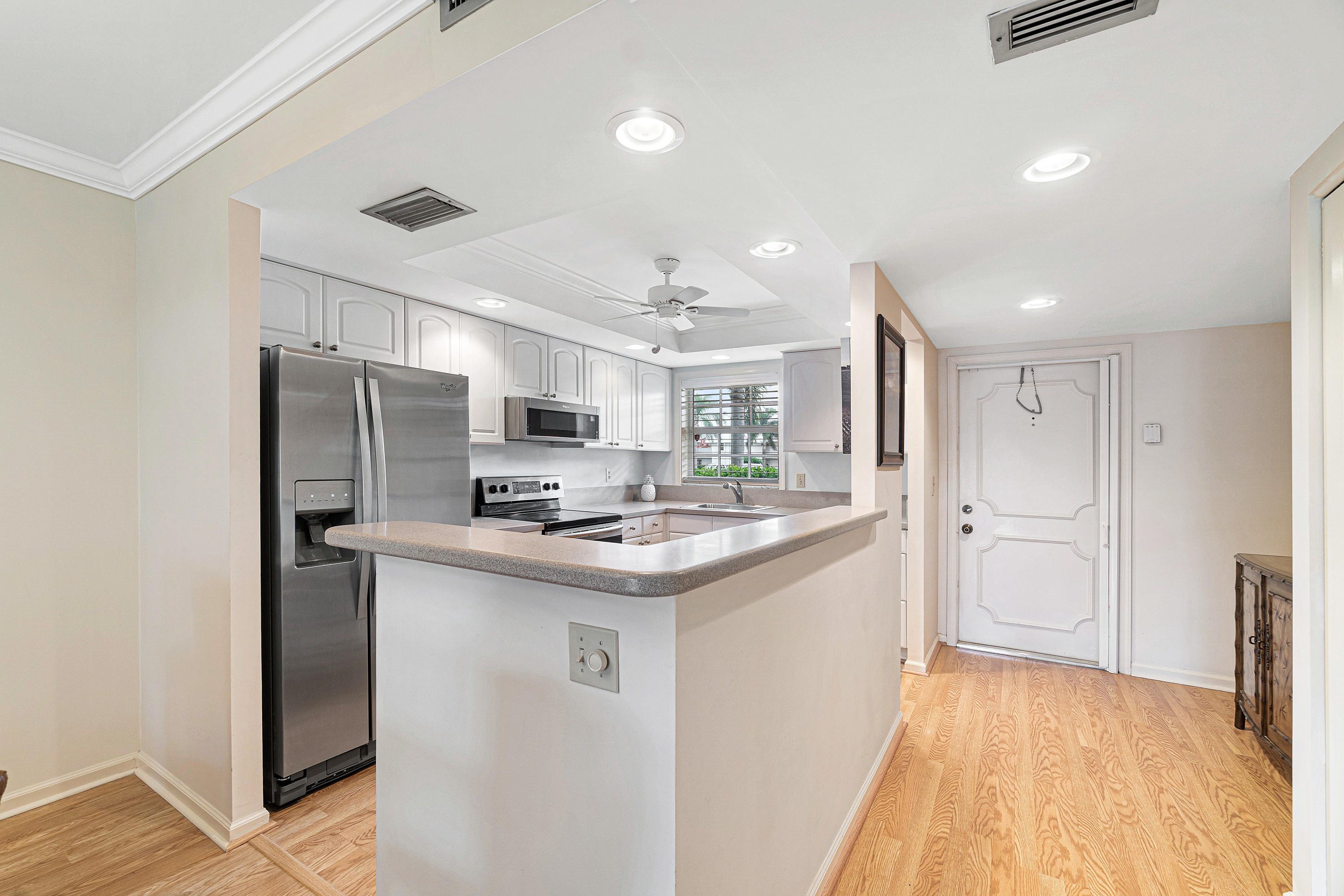 1030 Sugar Sands Boulevard, Unit 171 Riviera Beach, FL 33404 - Photo 3 of 19 002-1030SugarSandsBlvd-NorthPalmBeach-FL