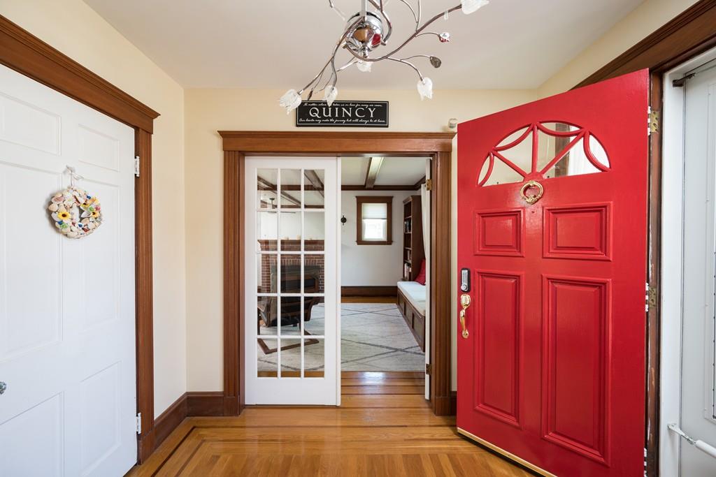 89 Butler Road Quincy, MA 02169 - Photo 4 of 31 Gallery Image 4