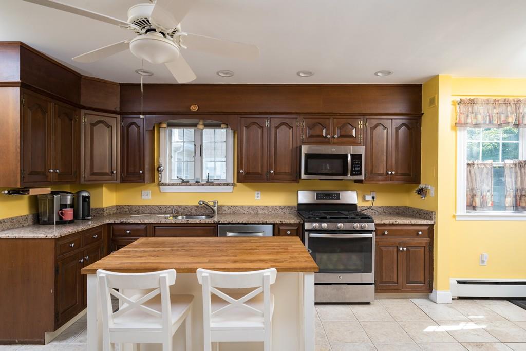 89 Butler Road Quincy, MA 02169 - Photo 10 of 31 Gallery Image 10