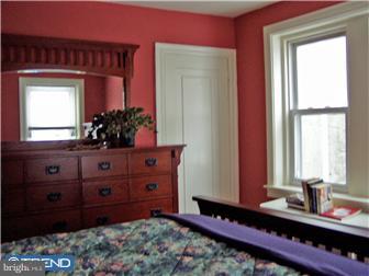426 Wellesley Road Philadelphia, PA 19119 - Photo 10 of 11 Bedroom - Main