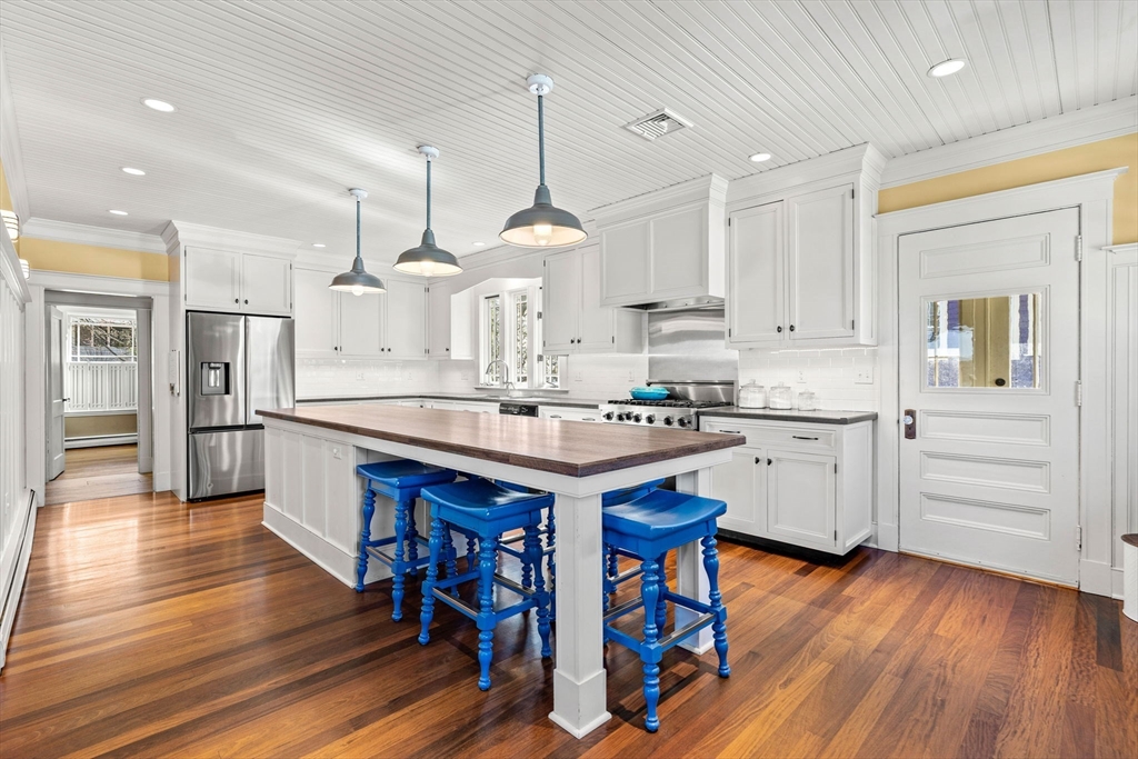 16 Hemenway Road Salem, MA 01970 - Photo 15 of 42