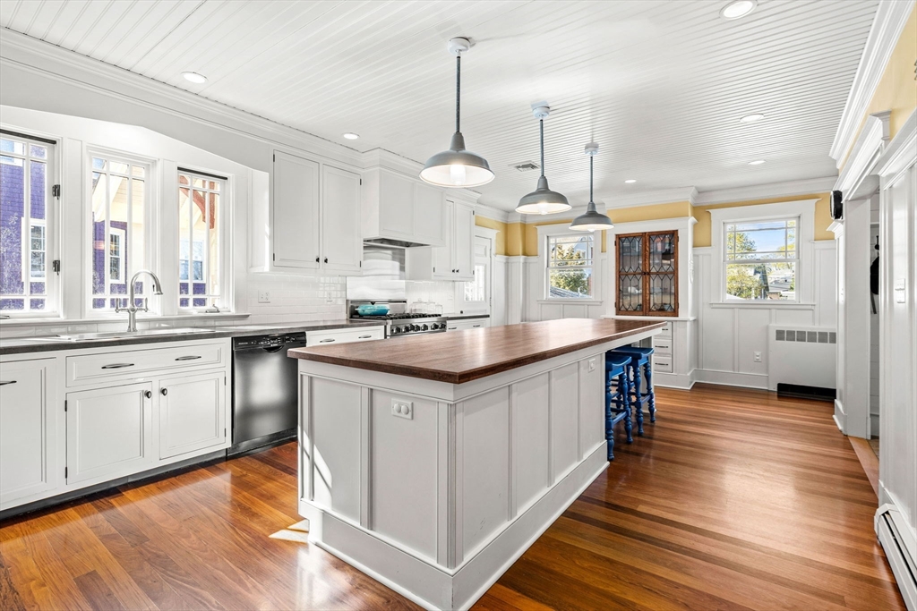 16 Hemenway Road Salem, MA 01970 - Photo 17 of 42