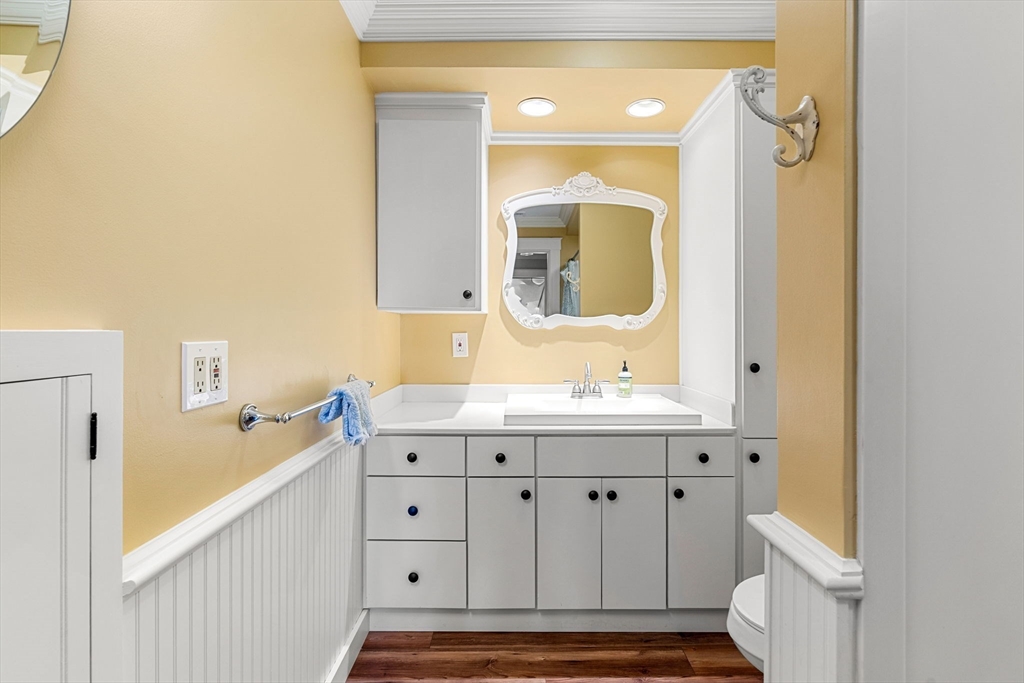 16 Hemenway Road Salem, MA 01970 - Photo 32 of 42