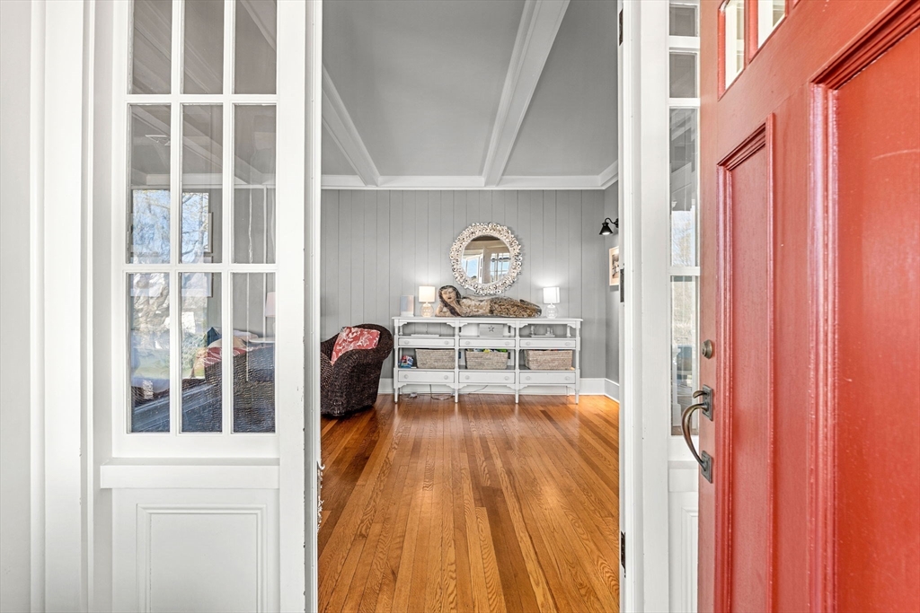 16 Hemenway Road Salem, MA 01970 - Photo 8 of 42
