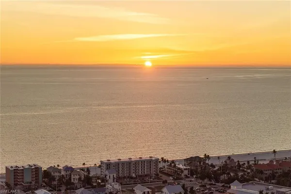 $1,995,000 | 271 Randy Lane, Fort Myers Beach, FL 33931