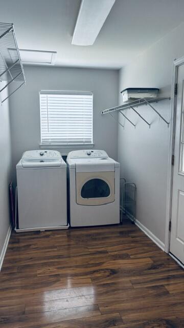 402 Juniper Street Destin, FL 32541 - Photo 9 of 20 a utility room with washer and dryer