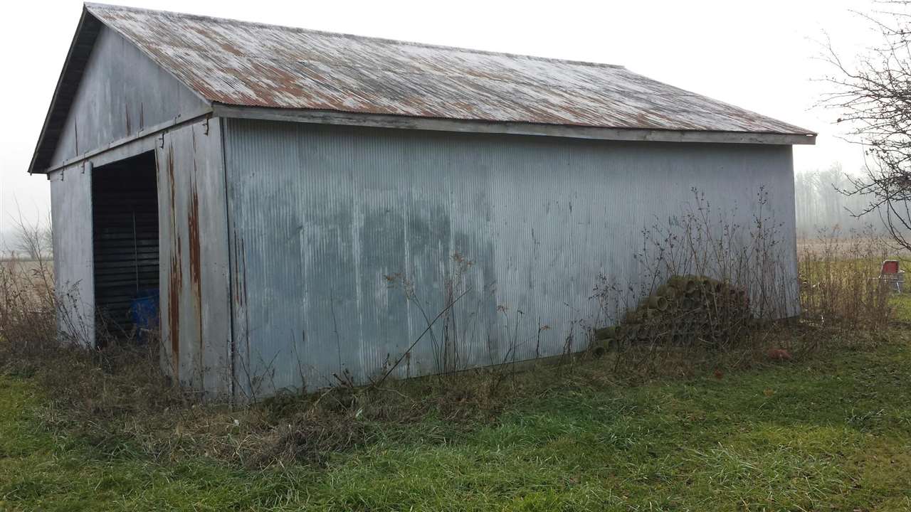 4104 Gibson Road Fort Wayne, IN 46816 - Photo 5 of 6