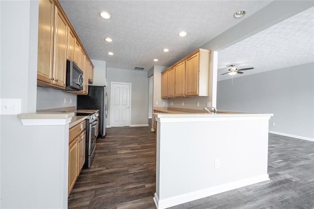 13023 Venito Trail Fishers, IN 46037 - Photo 17 of 49