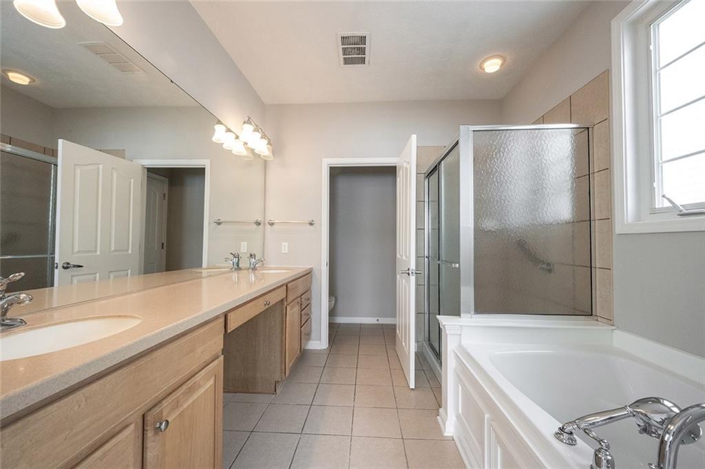 13023 Venito Trail Fishers, IN 46037 - Photo 27 of 49