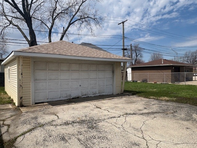 10706 Oak Avenue Chicago Ridge, IL 60415 - Photo 15 of 15 a front view of a house with a yard
