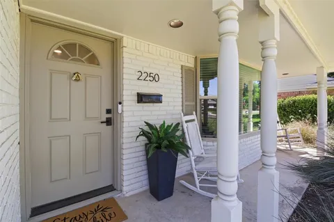 $445,000 | 2250 Peavy Circle, Dallas, TX 75228