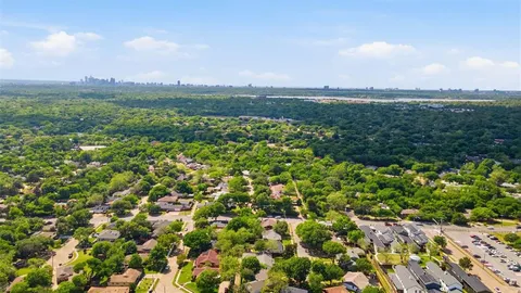 $445,000 | 2250 Peavy Circle, Dallas, TX 75228