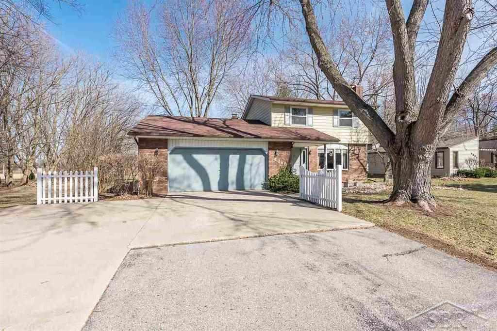 4885 West Bis Road Midland, MI 48642 - Photo 3 of 26 31376554-2.JPG