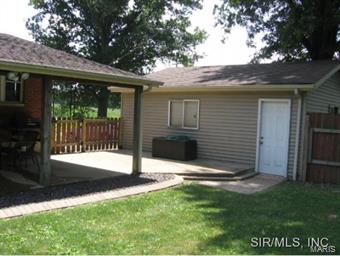 1135 Springvalley Road Troy, IL 62294 - Photo 2 of 24