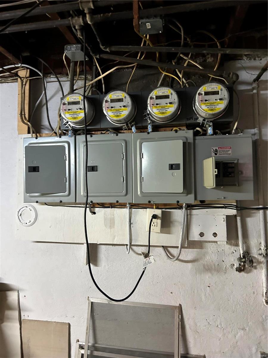 7230 Wise Avenue St. Louis, MO 63117 - Photo 8 of 9