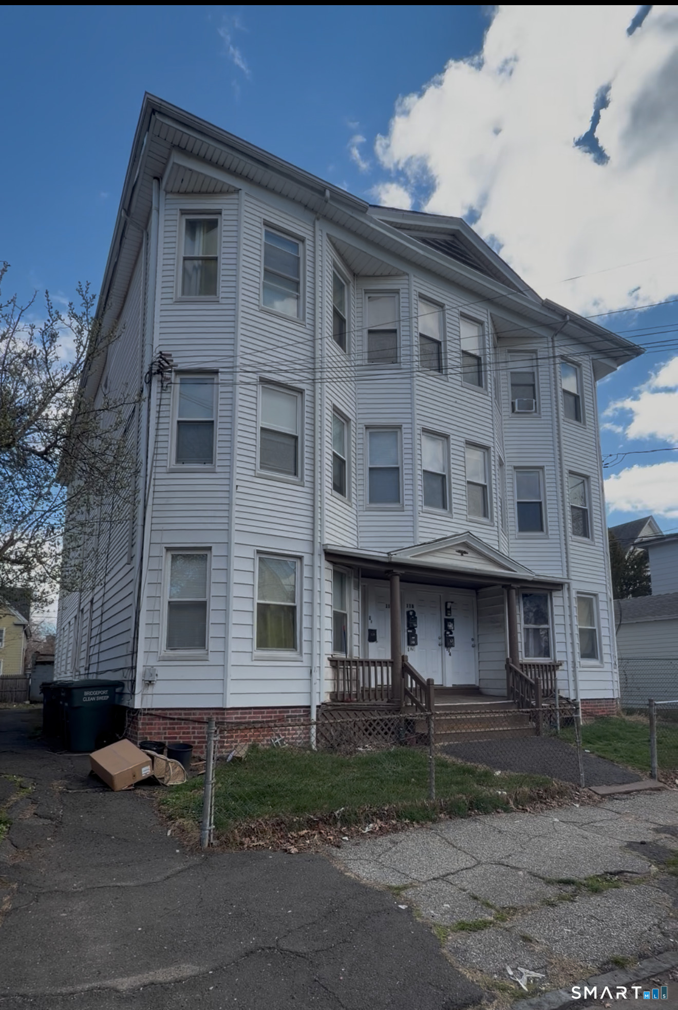 120 Rennell Street Bridgeport, CT 06604 - Photo 1 of 9