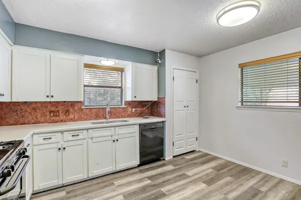 $1,900 | 12808 Irongate Avenue, Austin, TX 78727