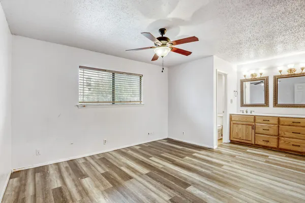 $1,900 | 12808 Irongate Avenue, Austin, TX 78727