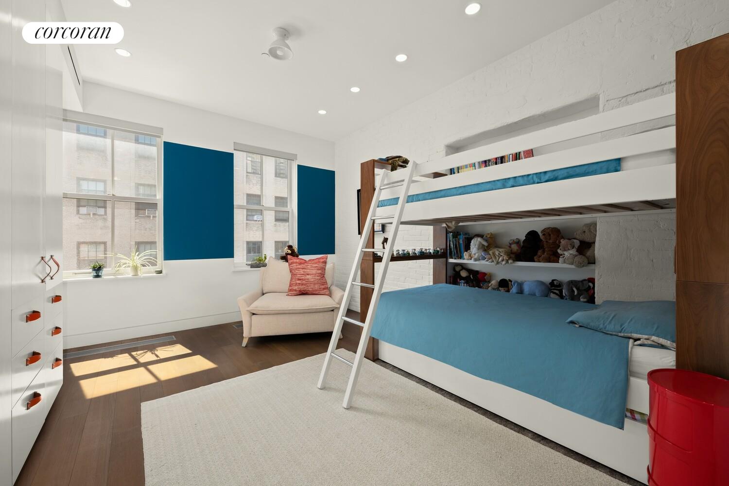 19 Jay Street Manhattan, NY 10013 - Photo 19 of 32 a living room with furniture and a window