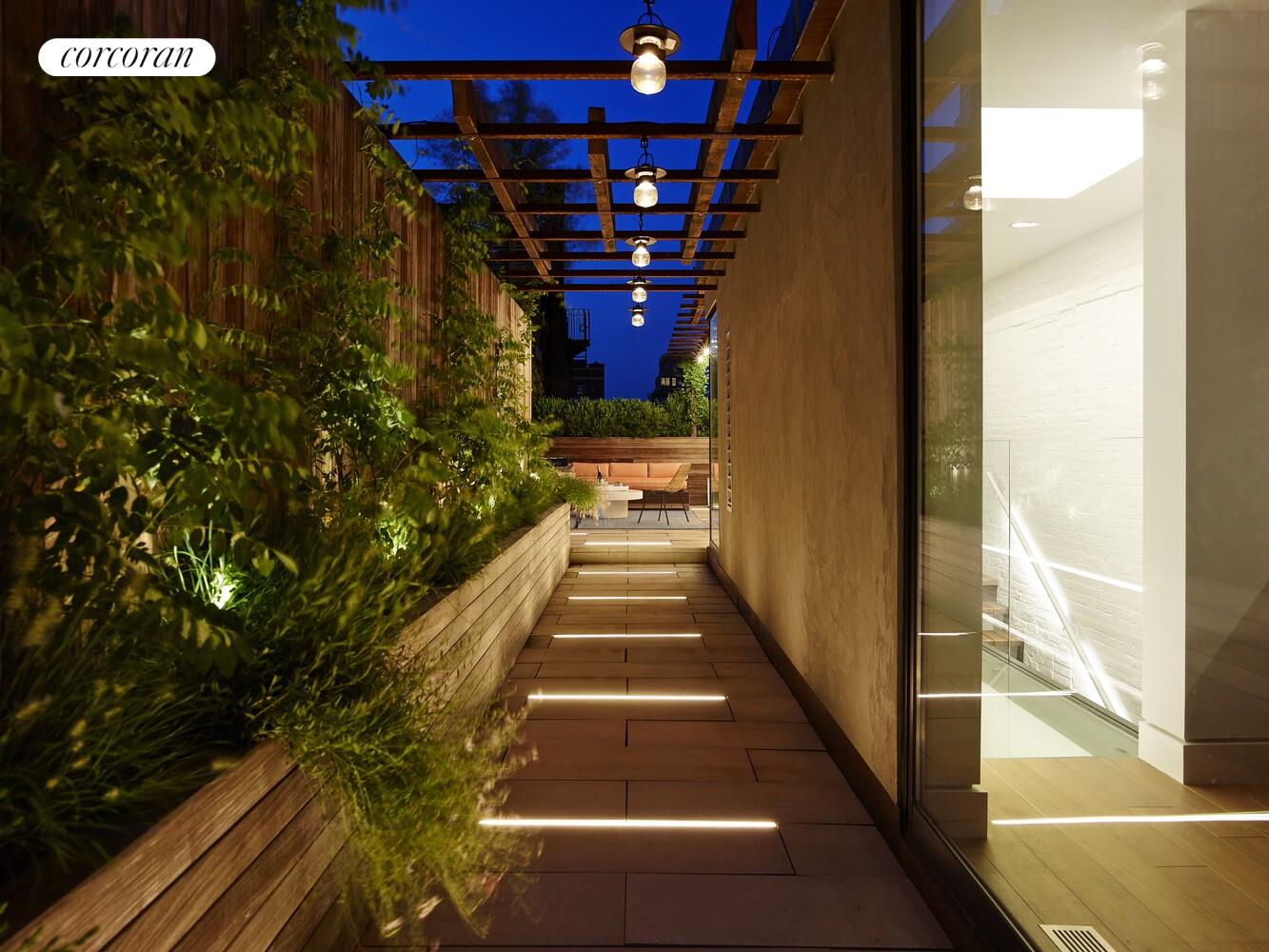 19 Jay Street Manhattan, NY 10013 - Photo 29 of 32 a view of balcony with wooden floor