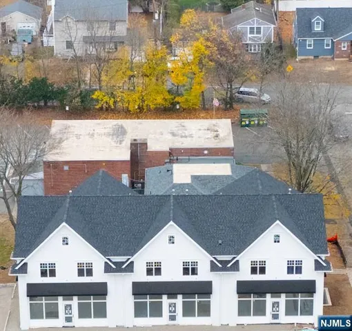 $3,497 | 445 Ramapo Valley Road, Unit 1, Oakland, NJ 07436