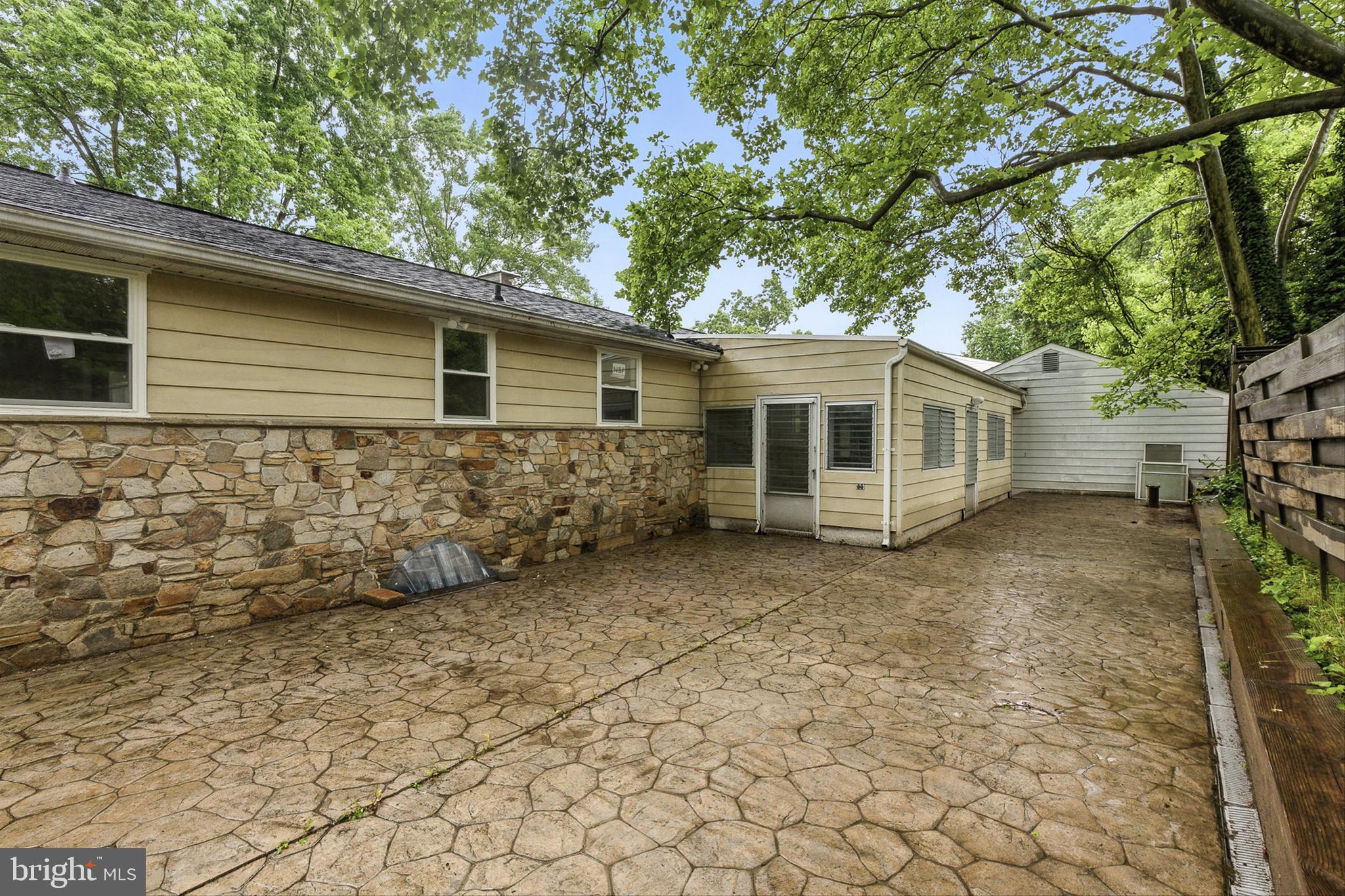 3126 Rices Lane Baltimore, MD 21244 - Photo 32 of 34 Rear patio