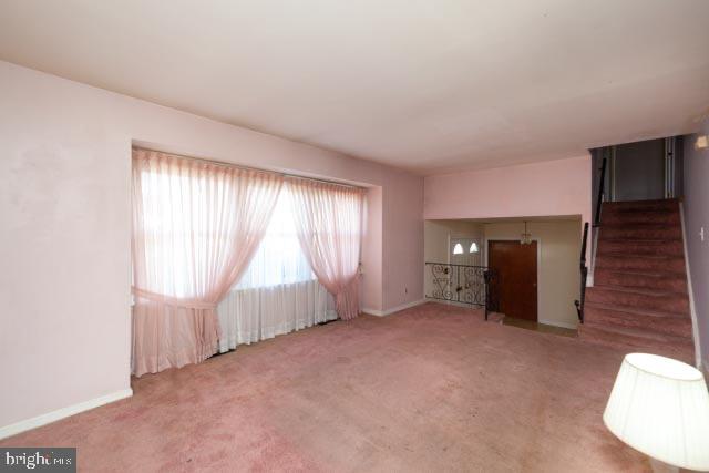 14 Montclair Drive Delran, NJ 08075 - Photo 4 of 21 an empty room with windows