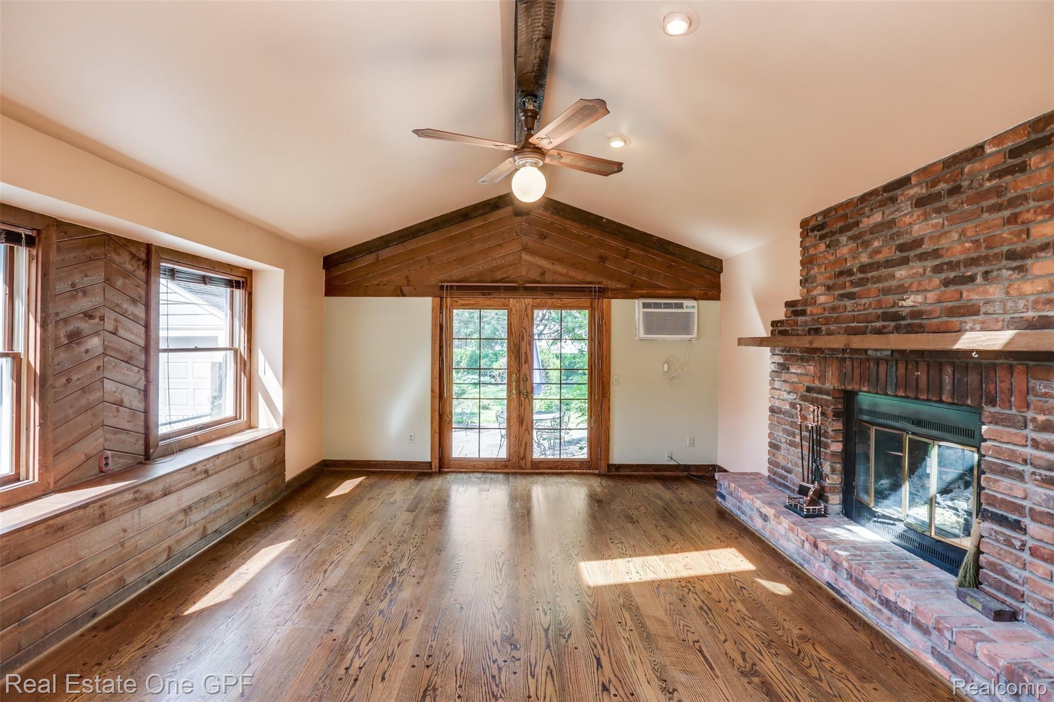 811 Fisher Road Grosse Pointe, MI 48230 - Photo 13 of 33 811+Fisher+Rd+Grosse+Pointe-21-original.jpg